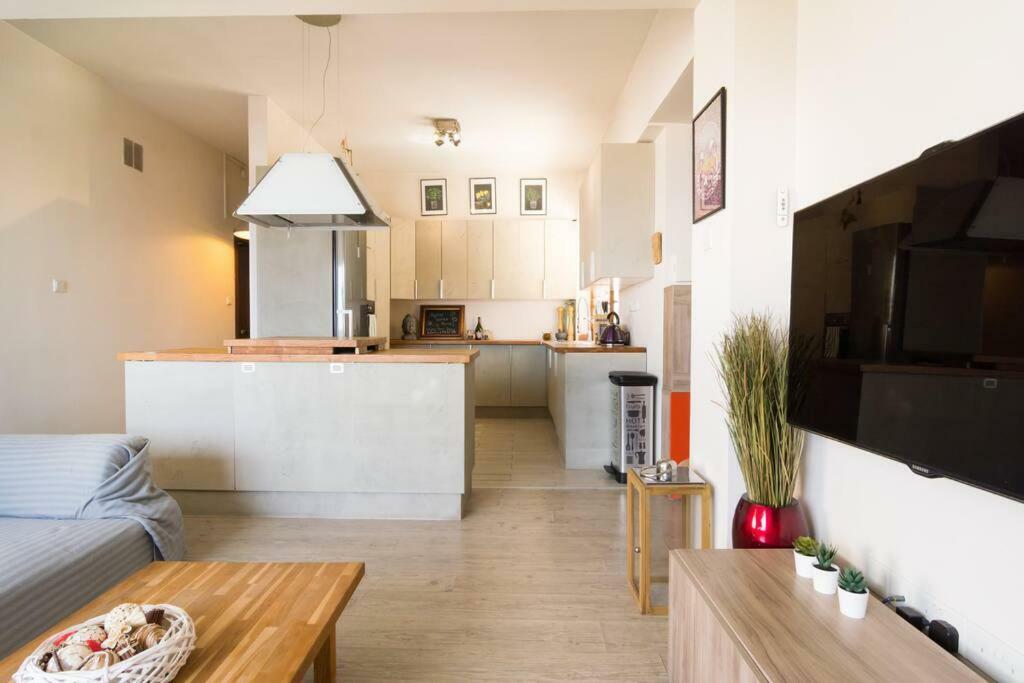 Appartamento Vas' Penthouse Nicosia Esterno foto