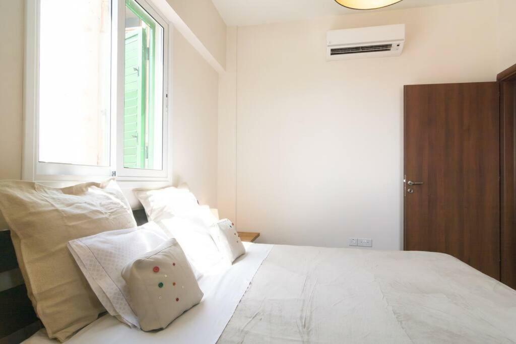 Appartamento Vas' Penthouse Nicosia Esterno foto