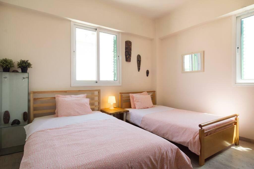 Appartamento Vas' Penthouse Nicosia Esterno foto